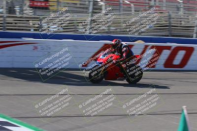 media/Aug-27-2022-Fastrack Riders (Sat) [[c588535105]]/Level 4/Session 1 Start Finish/